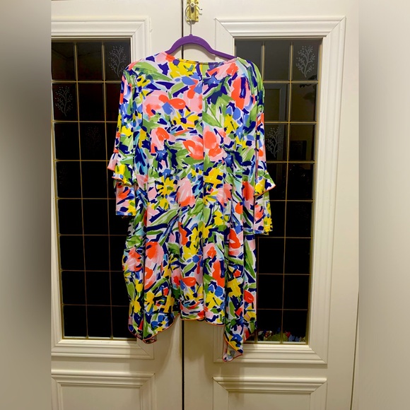 Zadie B’s XL floral top - Picture 2 of 3